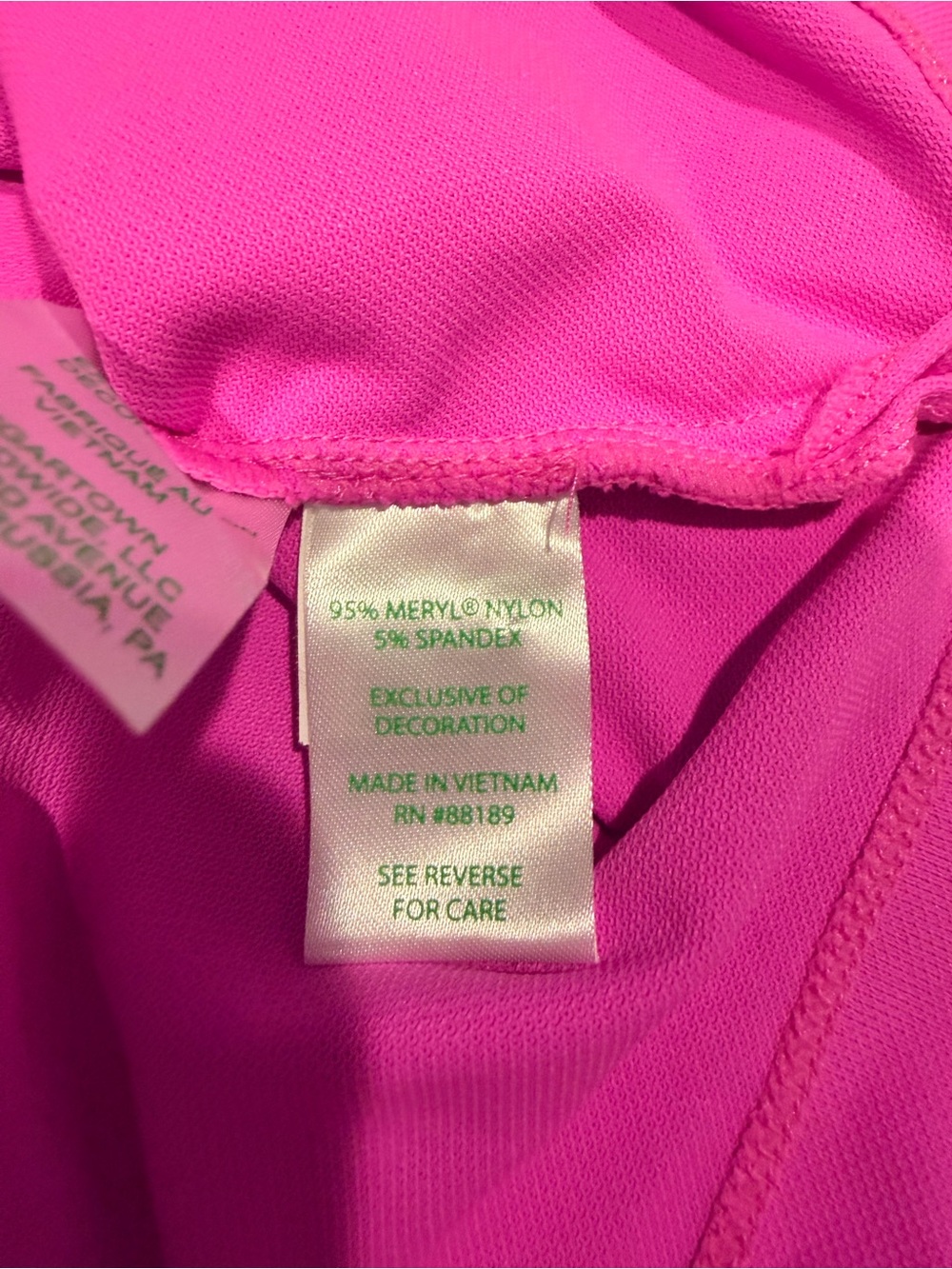 Lily Pulitzer Women's Pink Polo Top with Scalloped Placket and Gold Buttons - Picture 4 of 5